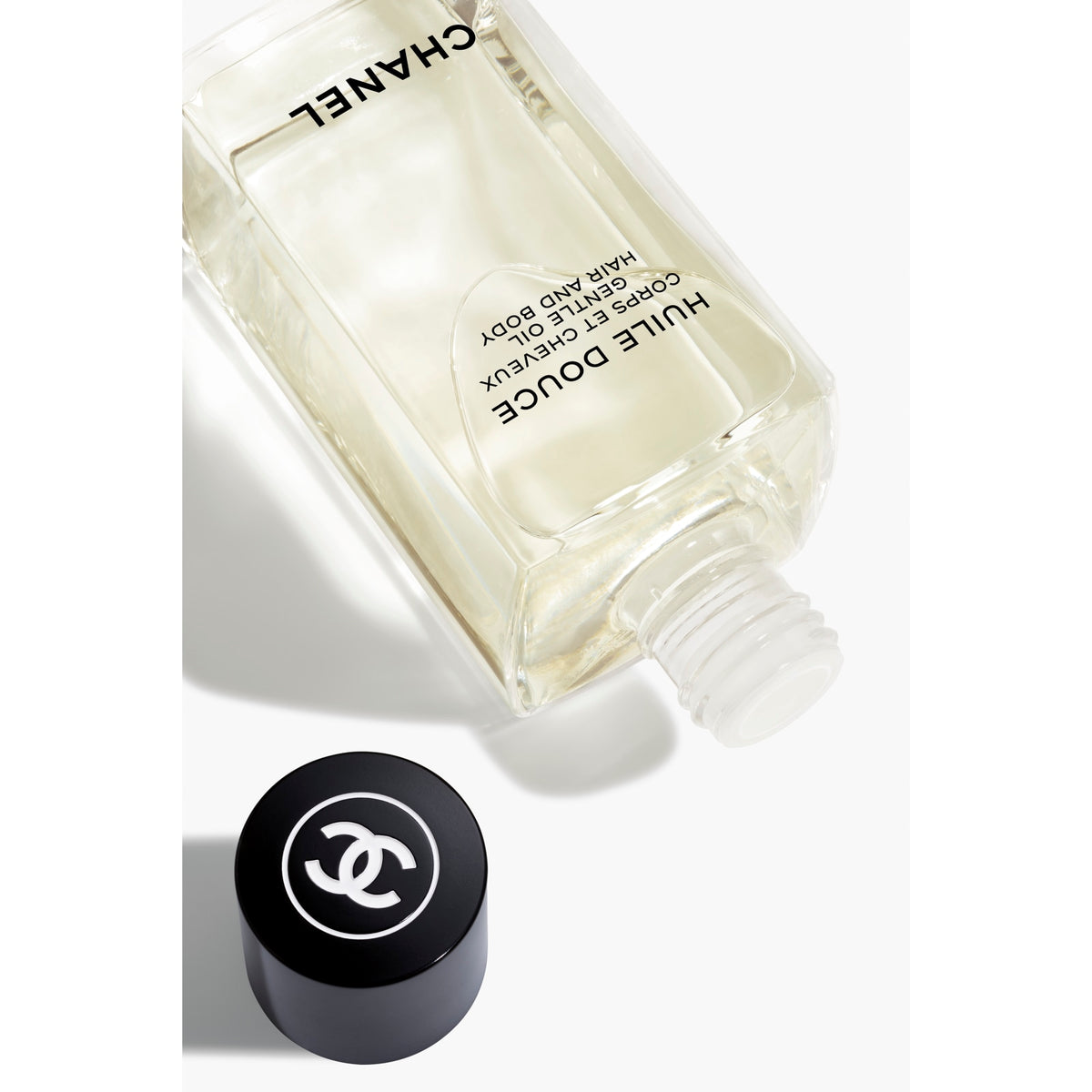 Chanel Huile Douce Les Exclusifs de CHANEL - Gentle Oil Hair and Body