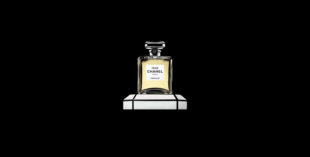 Chanel 1932 Extrait de Parfum - Case