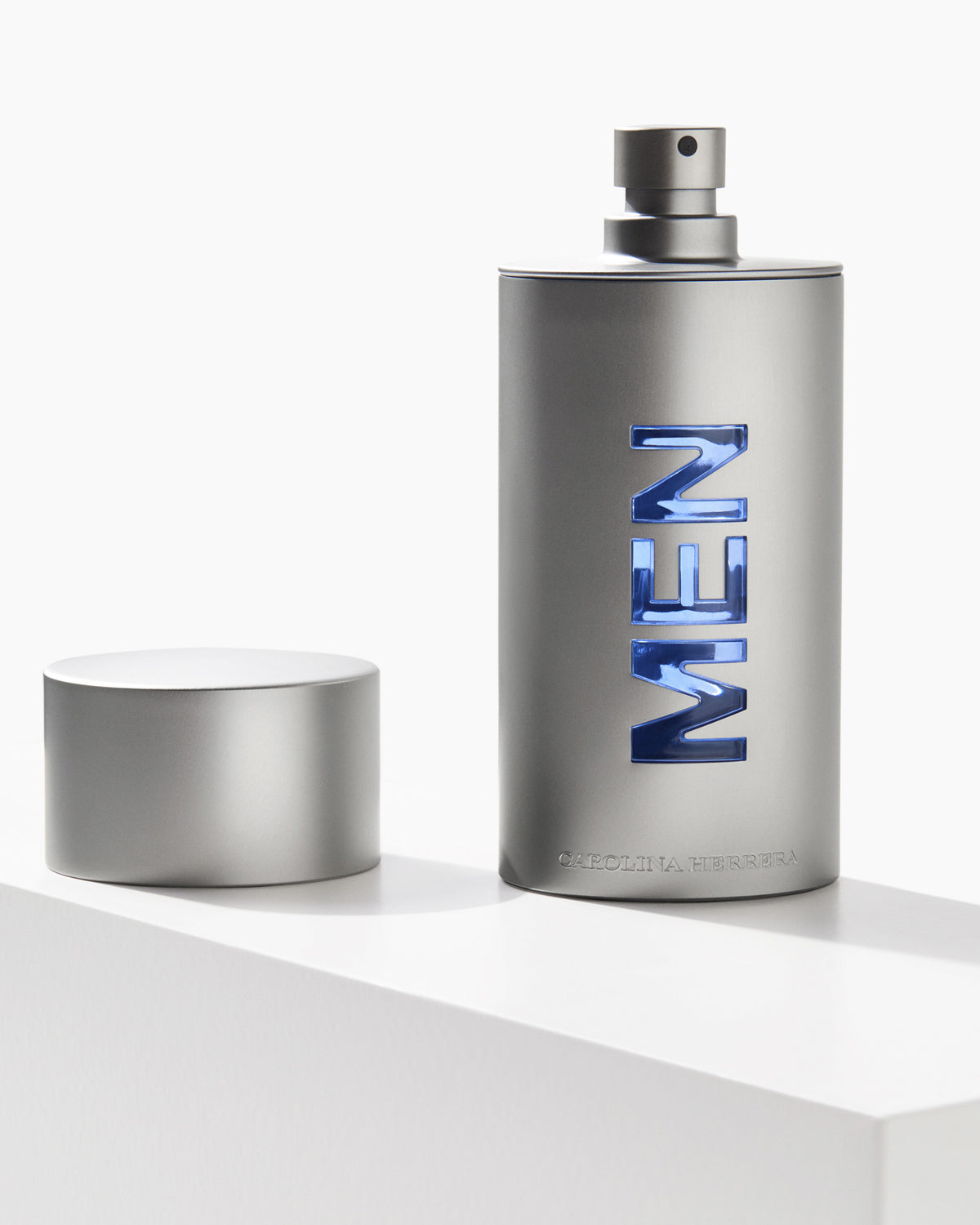 Carolina Herrera 212 NYC Men Eau de Toilette