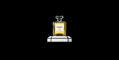 Chanel Bois des Iles Extrait de Parfum - Case