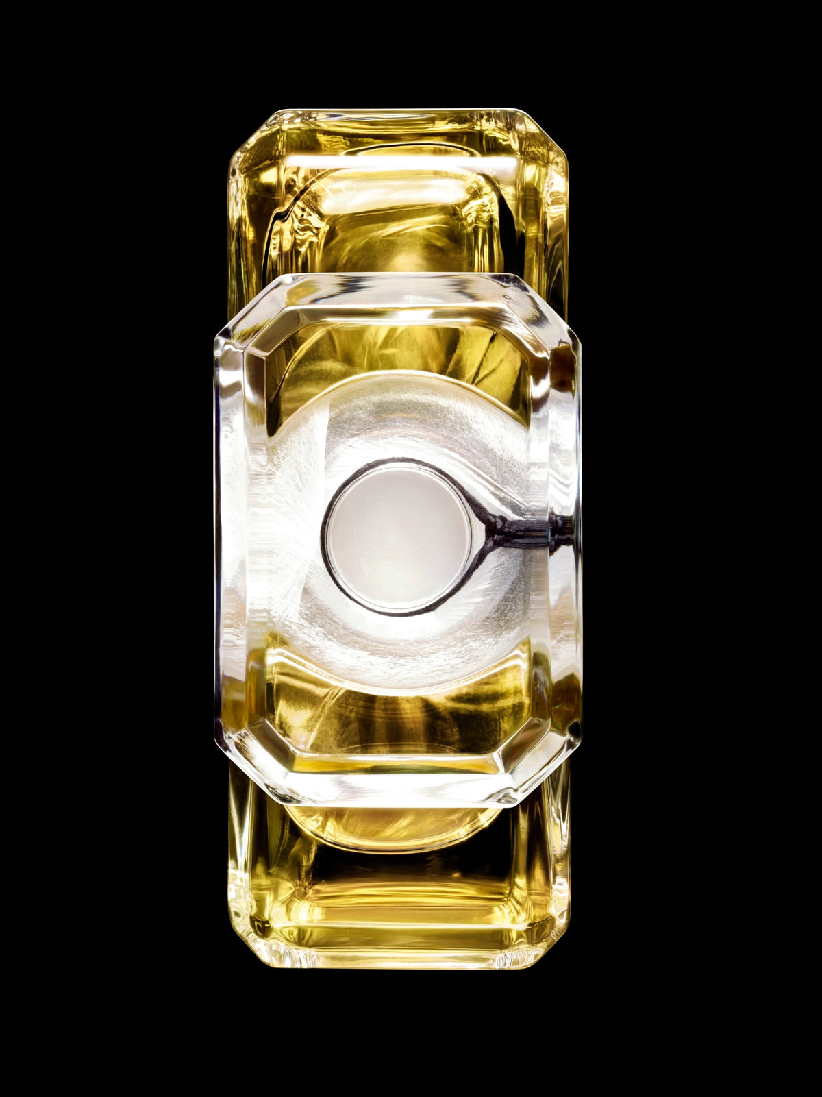 Chanel Bois des Iles Extrait de Parfum - Case